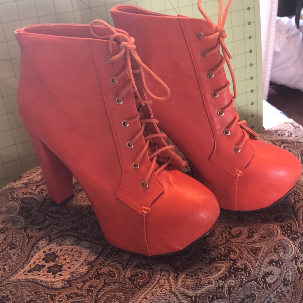 Platform boots